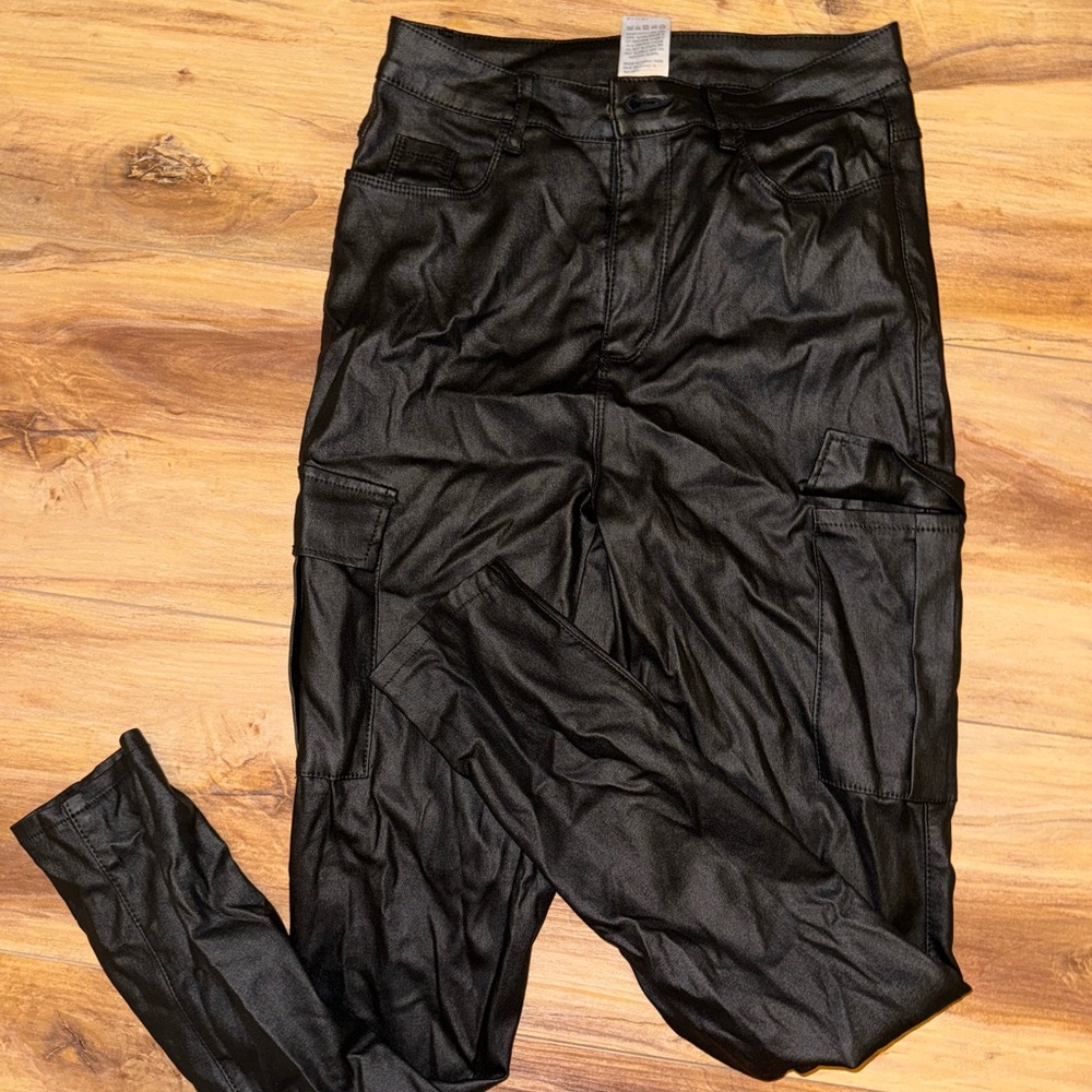 Black Cargo Pants